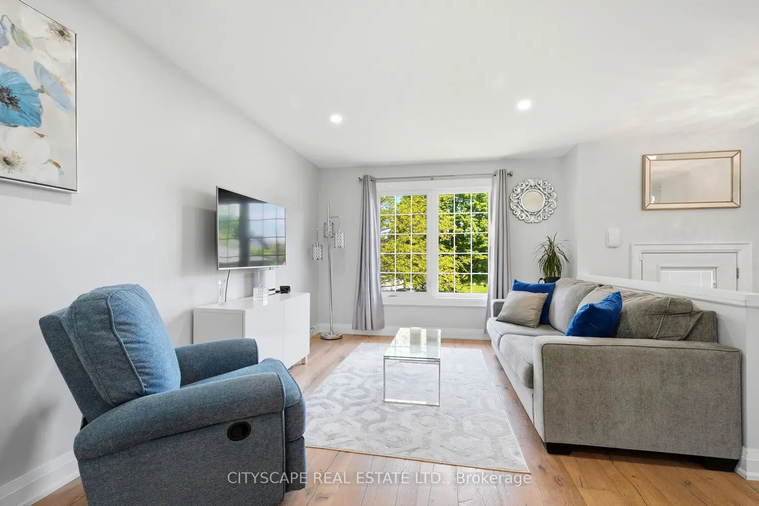 44 Stonehill Boulevard photo 5