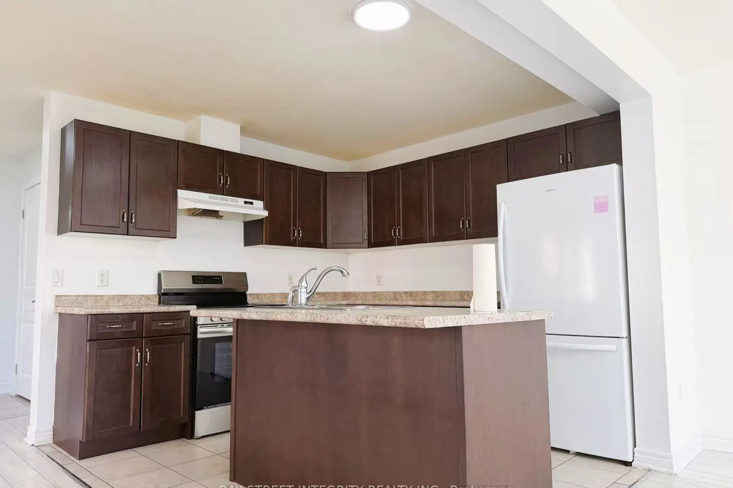 32 Elderberry Road photo 4
