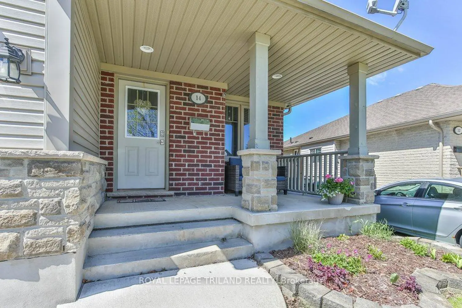 14 Alderwood Court photo 3