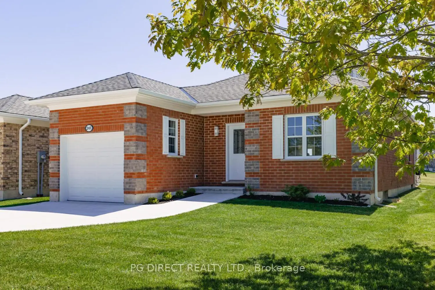 241 Bethune Crescent