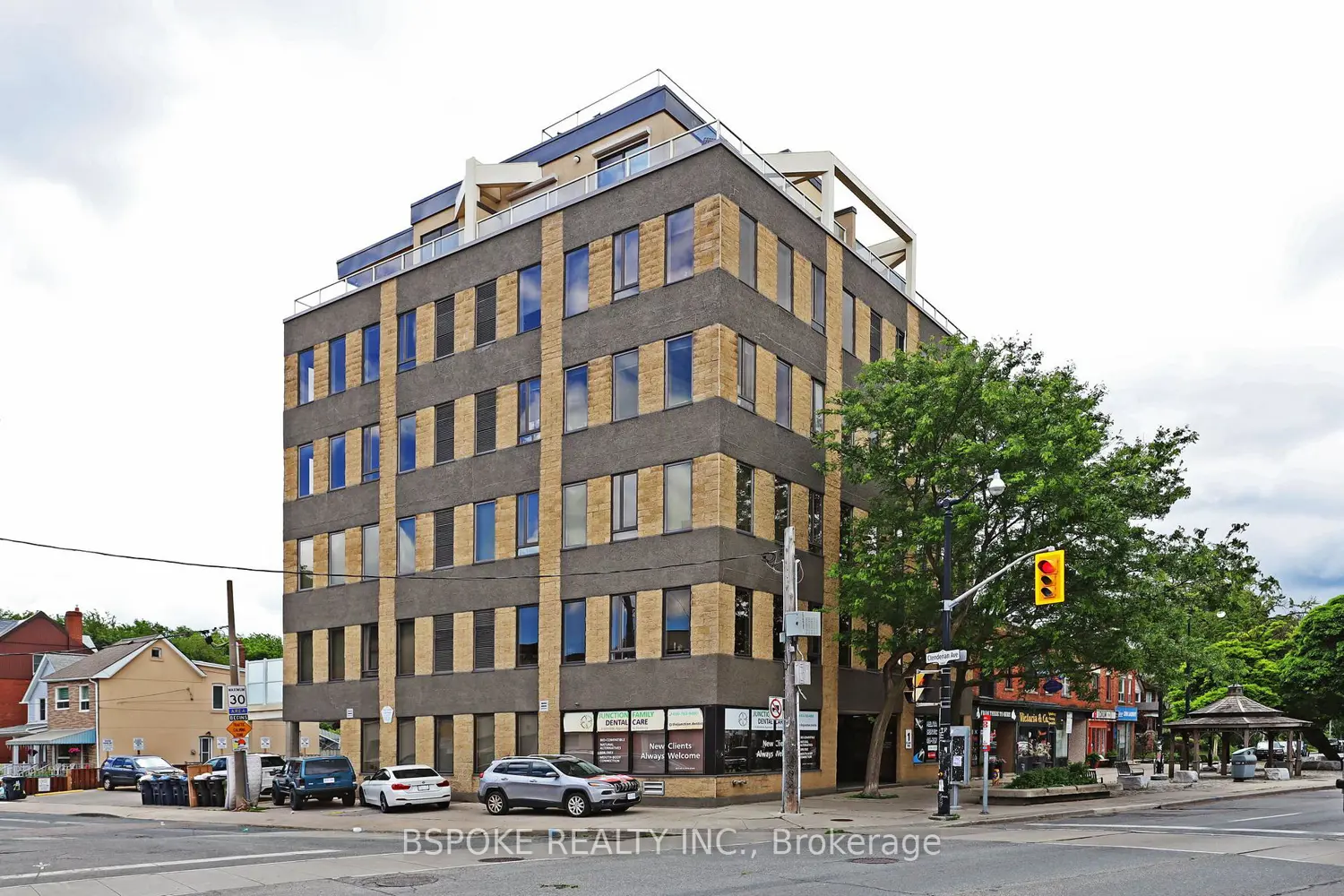 1 St. Johns Road 303 photo 2