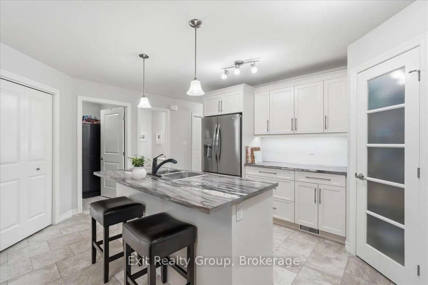 30 Sandhu Crescent photo 3
