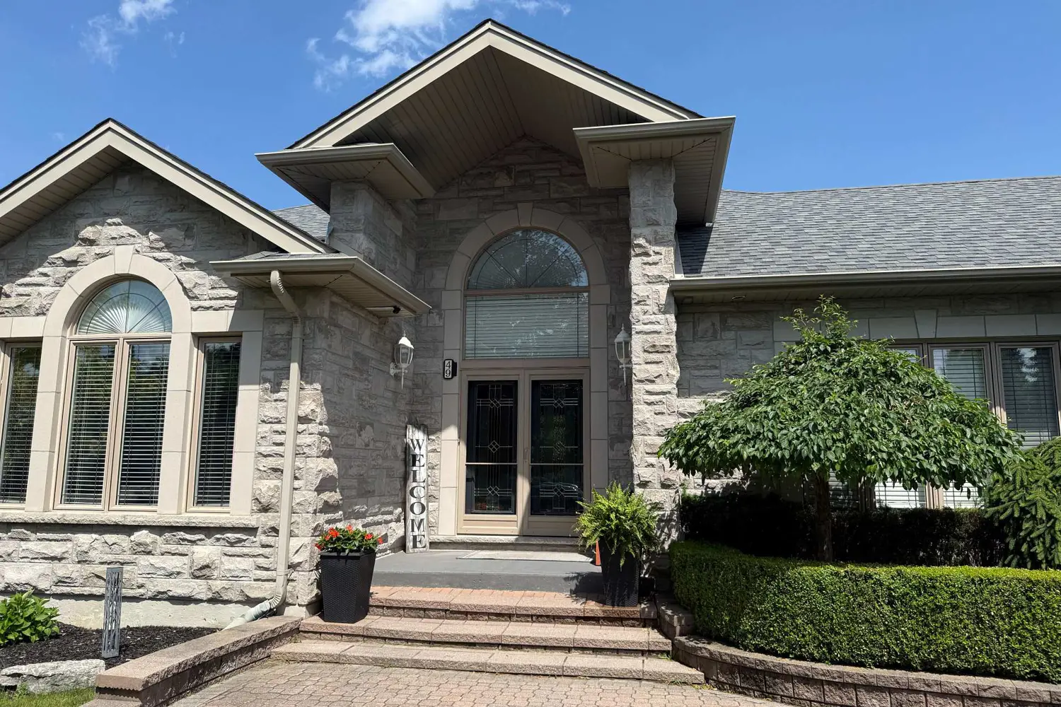 49 Shore Crescent