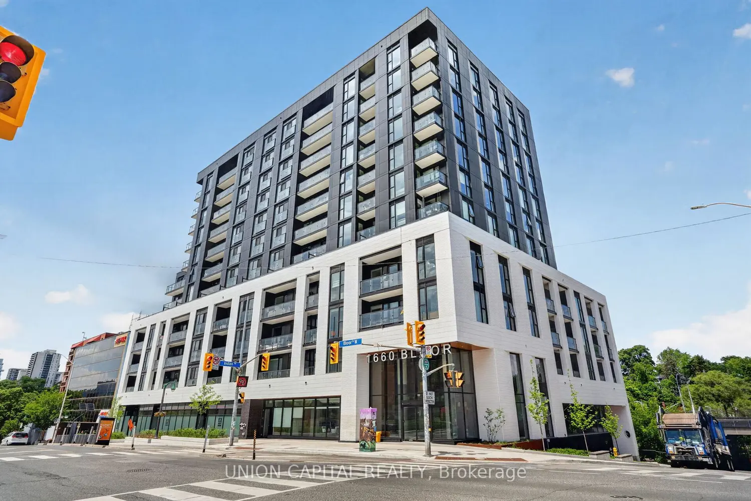 1660 Bloor Street 910
