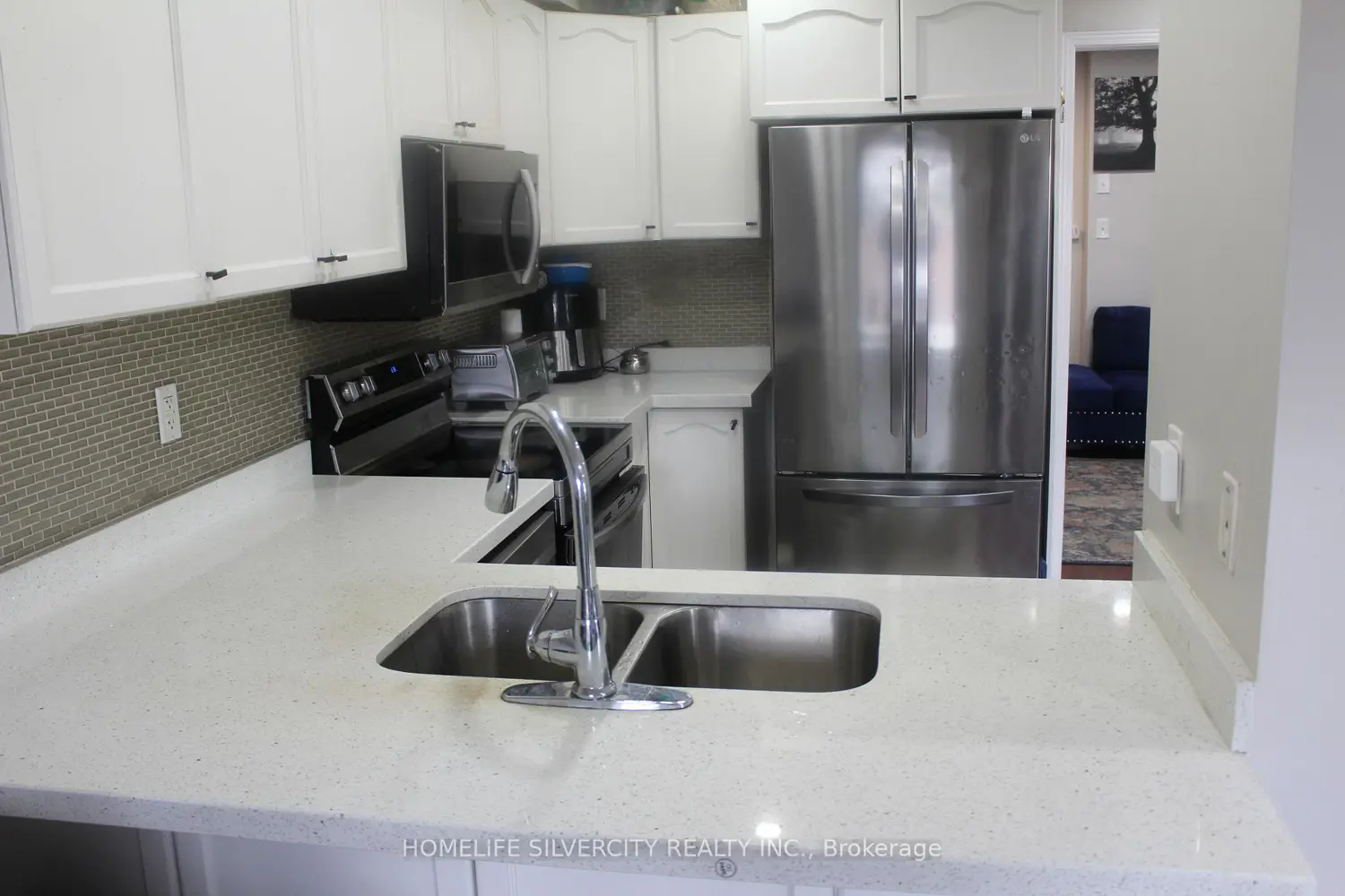 92 Tomabrook Crescent photo 3
