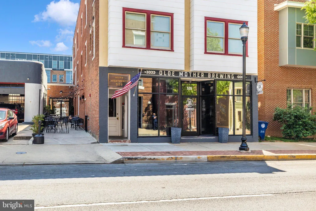 25 6th Street W, Frederick, MD 21701