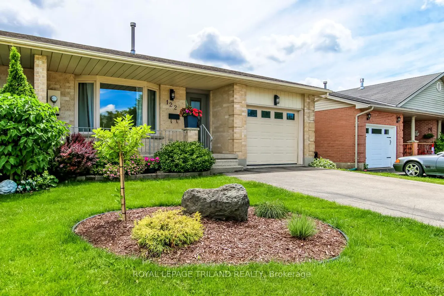 122 Manor Road photo 2