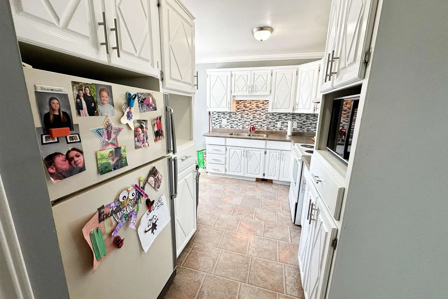 6 Pine Crescent photo 5