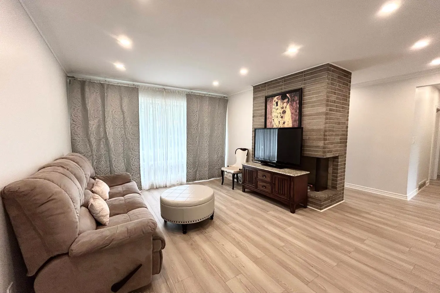 9 Terrington Court photo 4