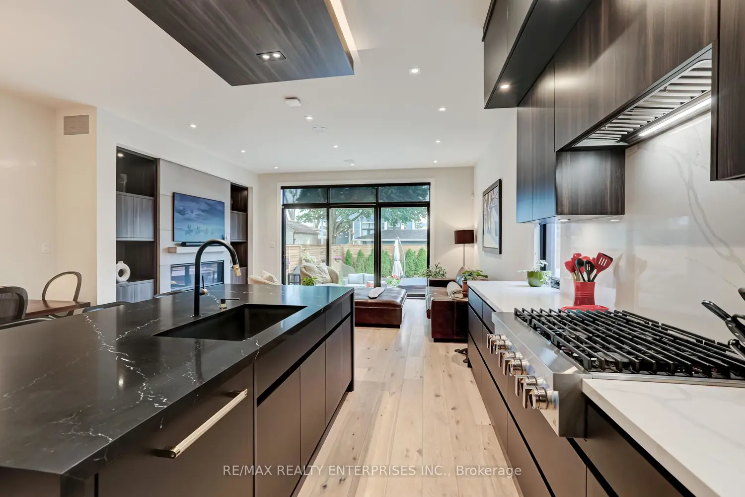 37 Oakwood Avenue photo 4