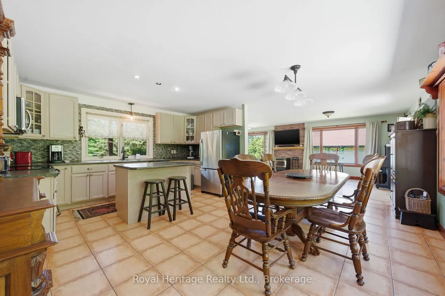 9312 Danforth Road photo 4