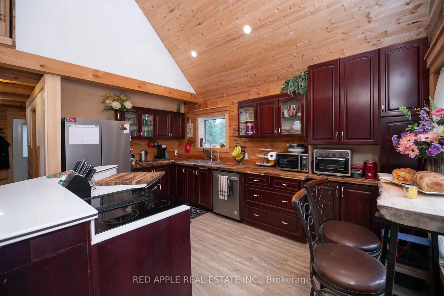 1392 Carroll Road photo 3