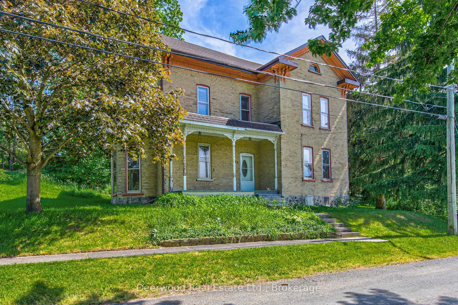 33 Scheifele Place photo 2
