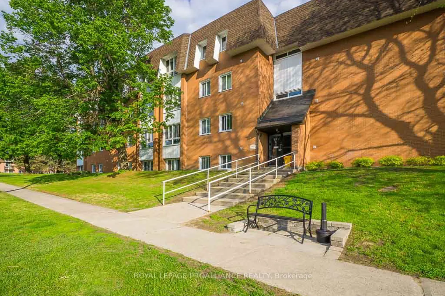 810 Kyle Court 104