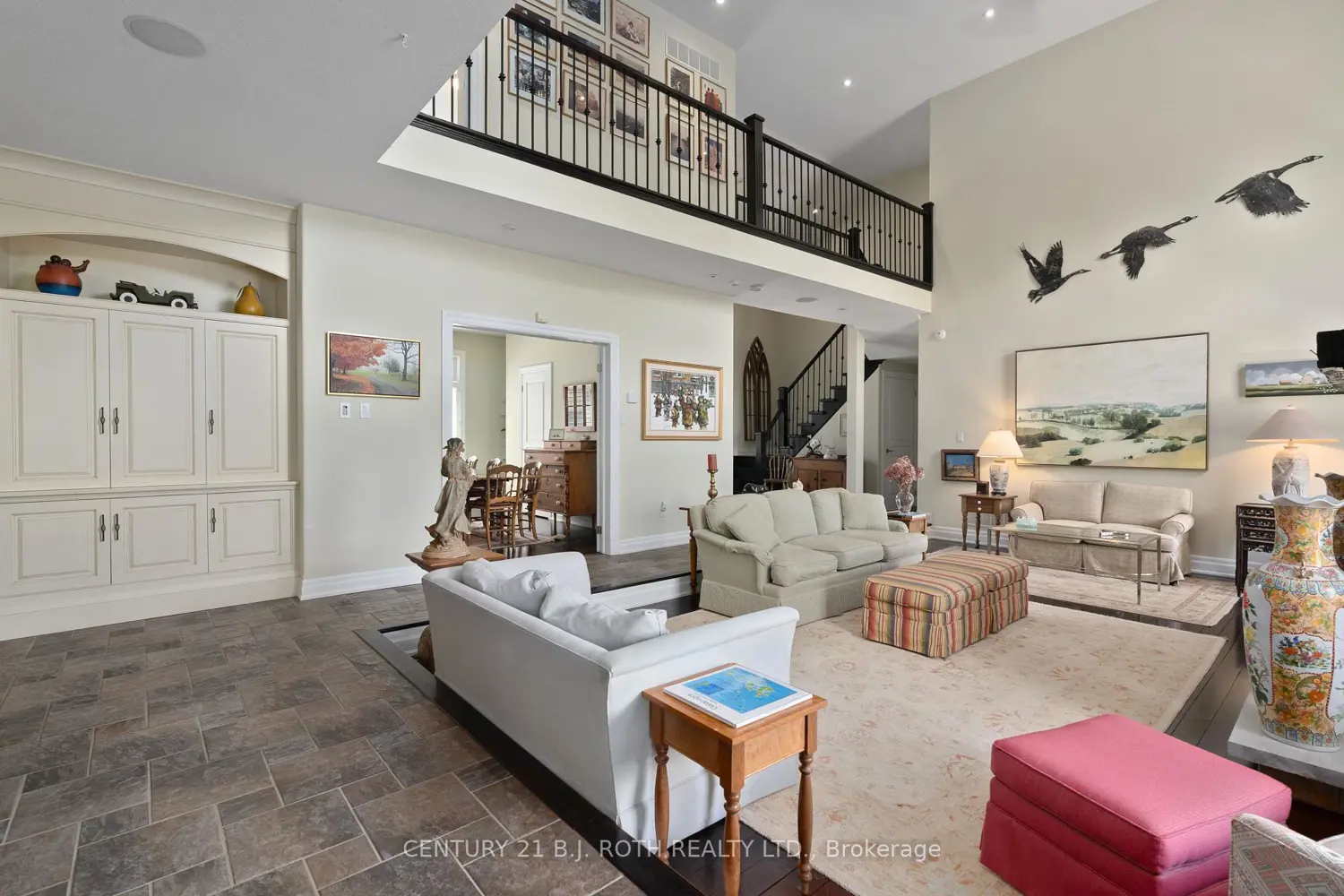 75 Marine Drive photo 3