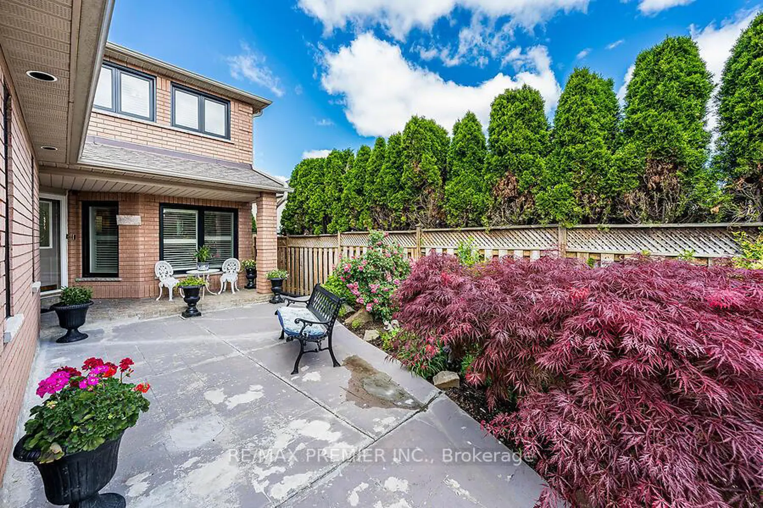228 Veneto Drive photo 3