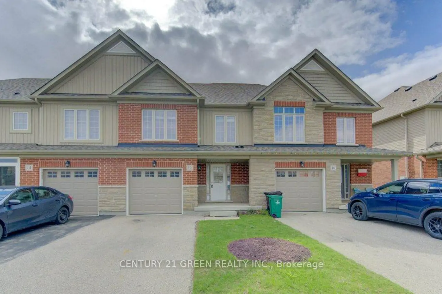 12 Freer Drive photo 3