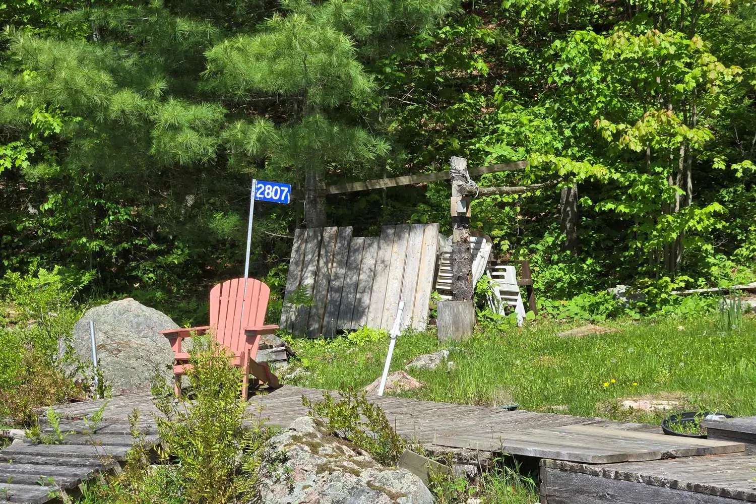 2807 Mackie Lake photo 3