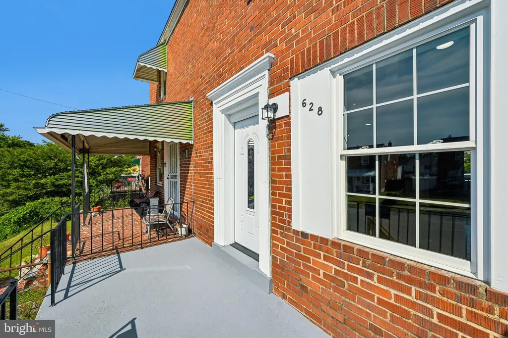628 Roundview Road, Baltimore, MD 21225 photo 4