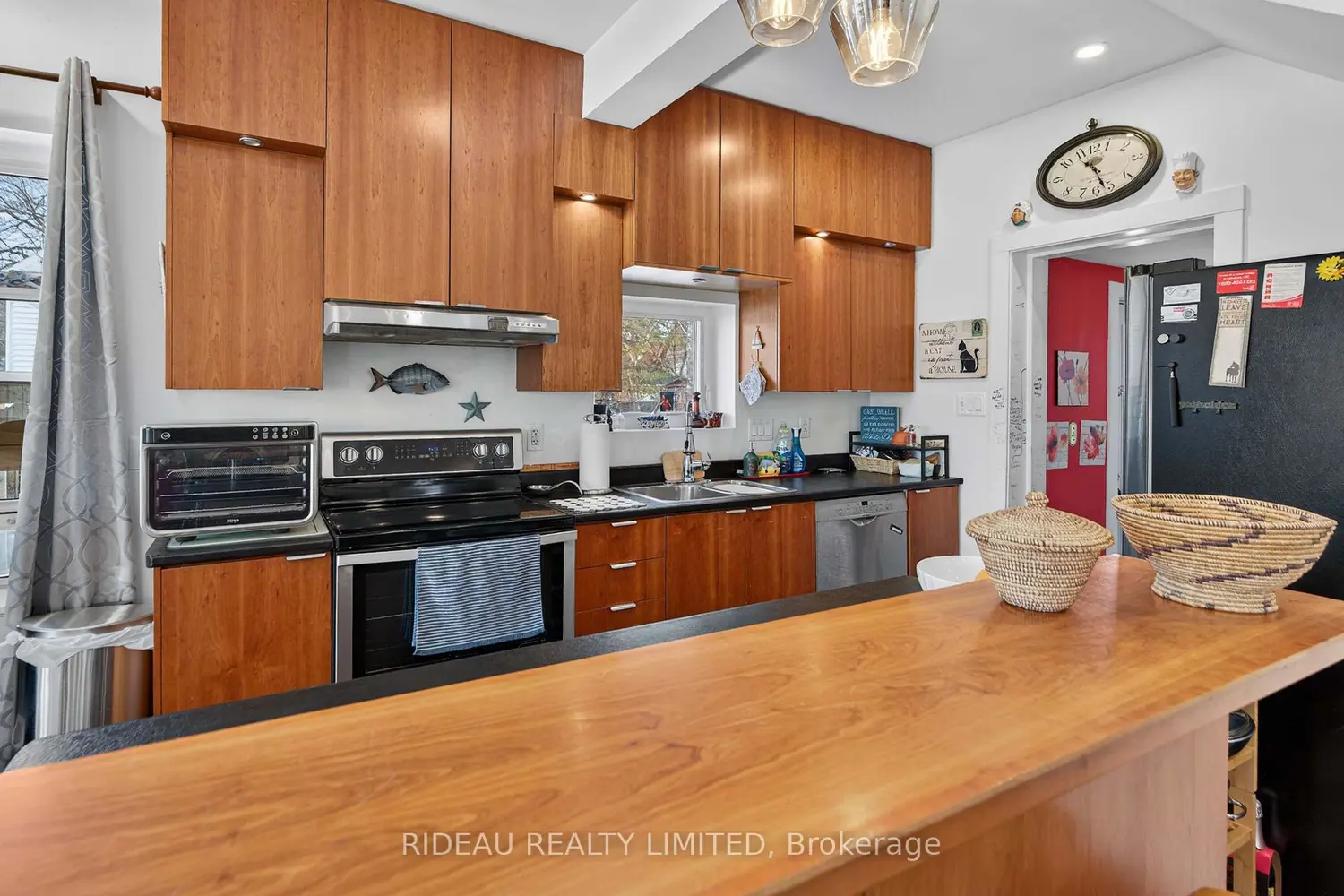 22 Perth Street photo 5