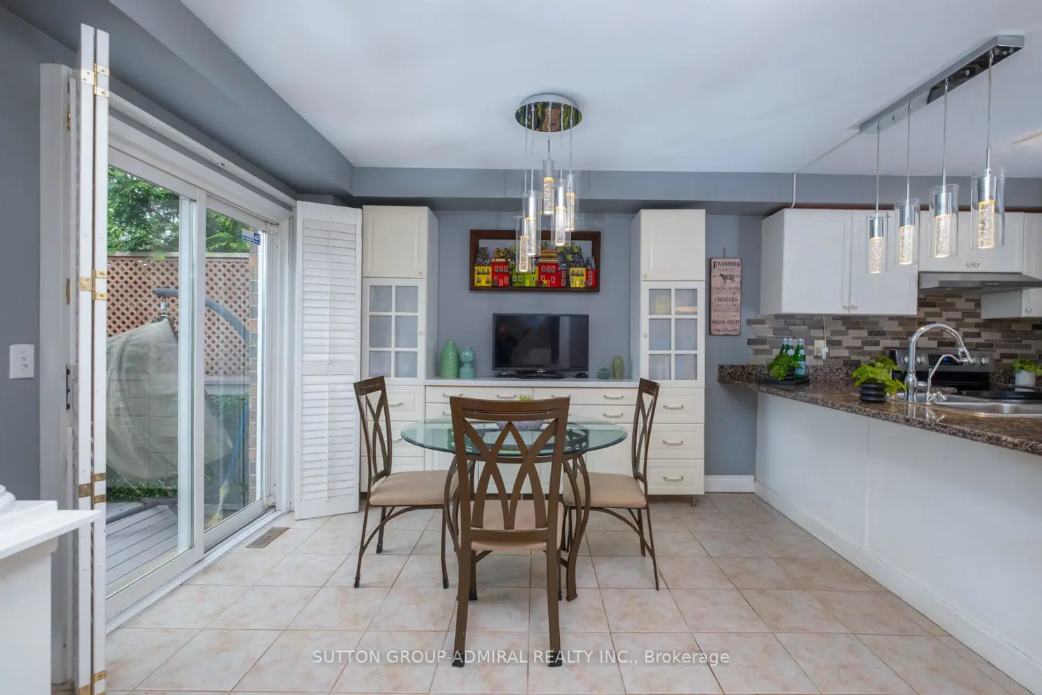 43 Crestridge Drive photo 5
