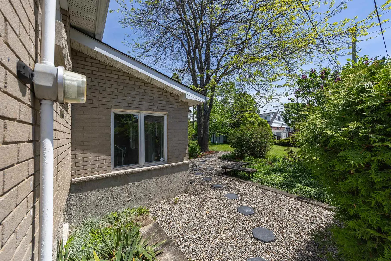 184 Kirkpatrick Street photo 5
