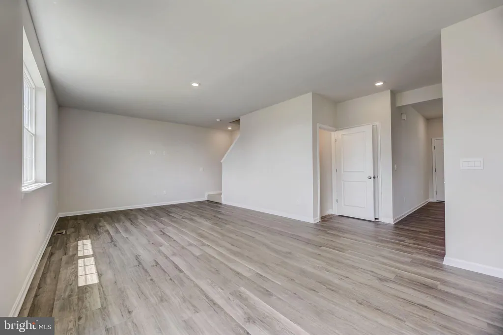 806 Spikeresh Way, Joppa, MD 21085 photo 5