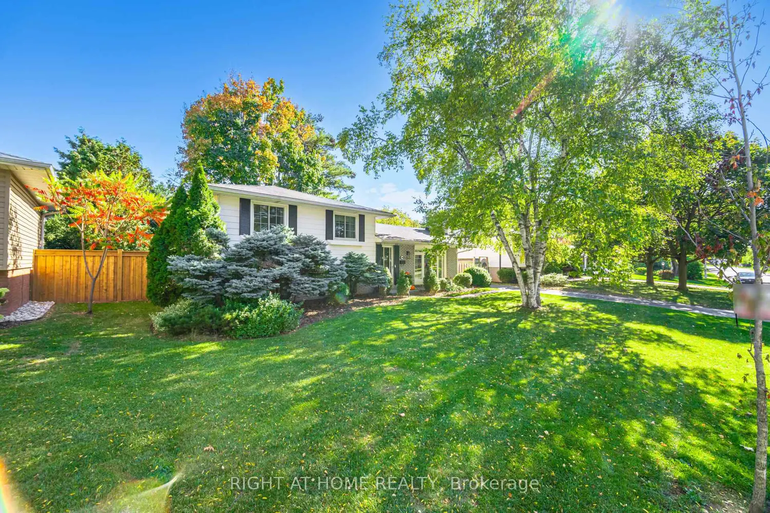 5188 Cherryhill Crescent