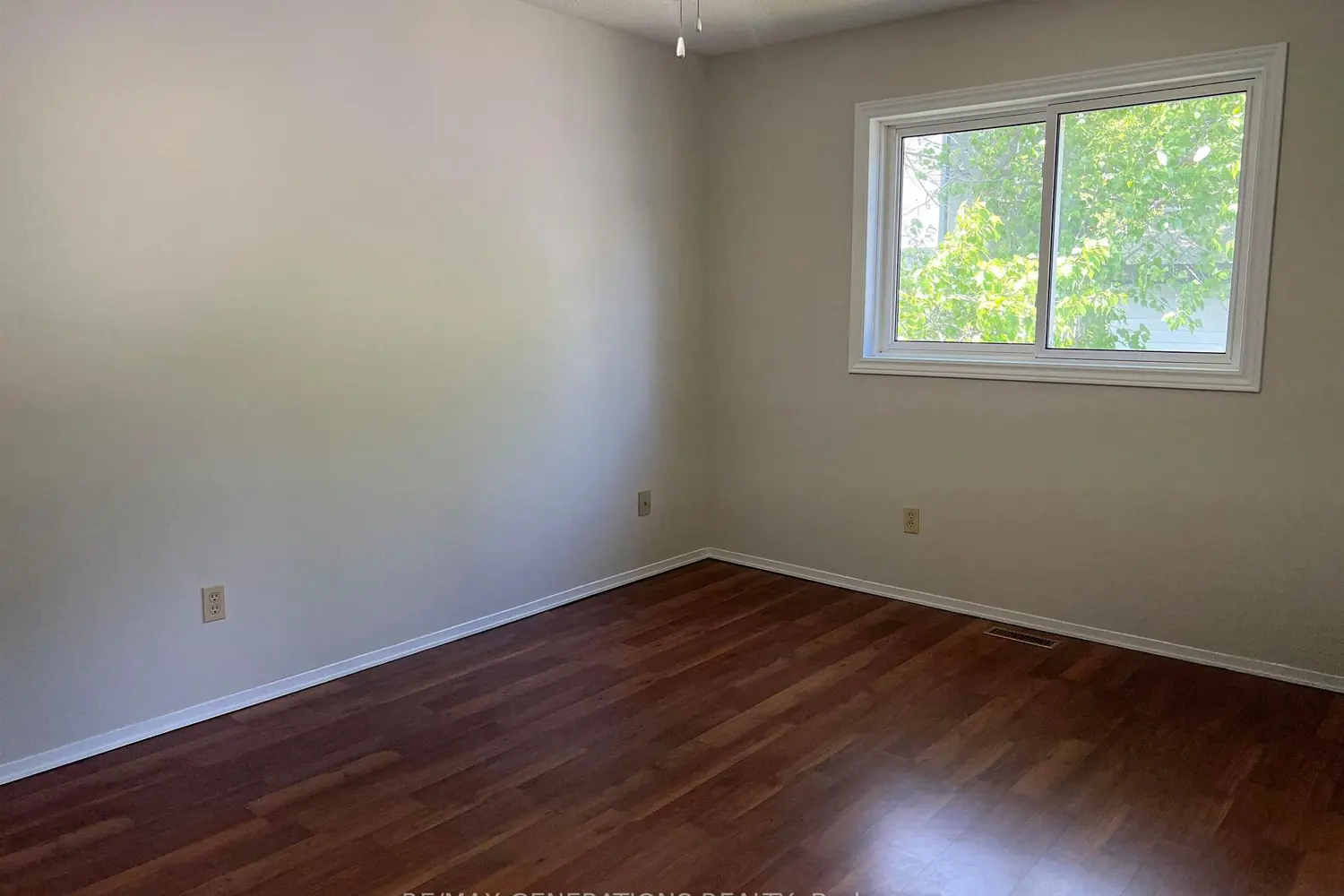 62 Hemlo Drive photo 3
