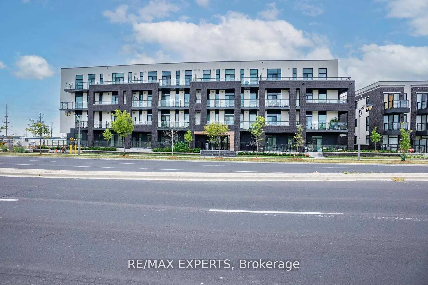 1709 Bur Oak Avenue 309