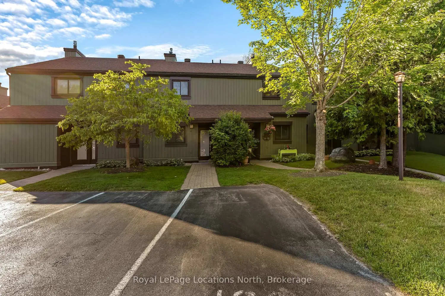 168 Escarpment Crescent 28