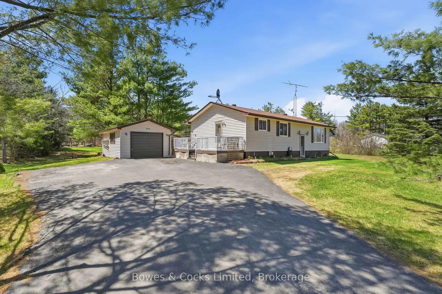 1044 County Road 40 photo 3