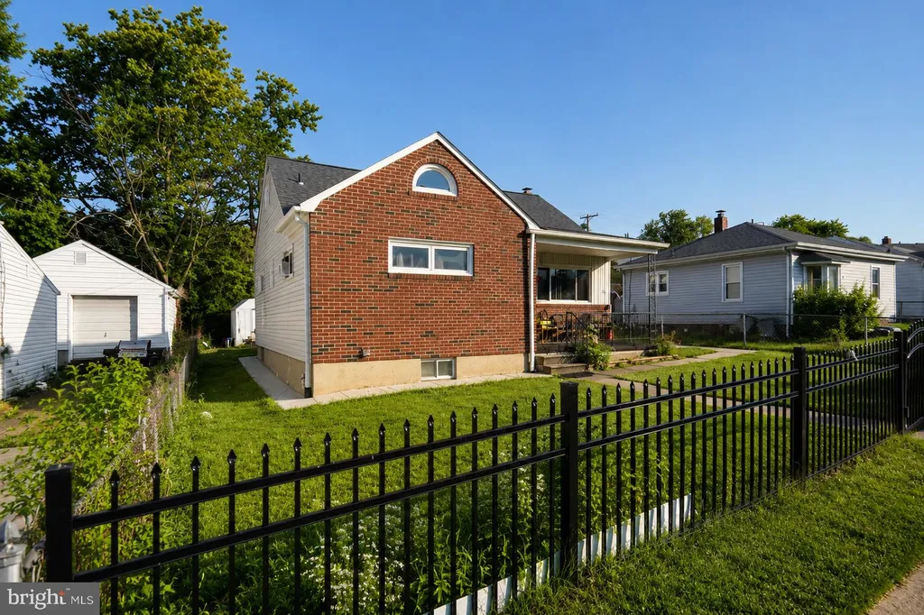 40 Right Wing Drive, Middle River, MD 21220 photo 2
