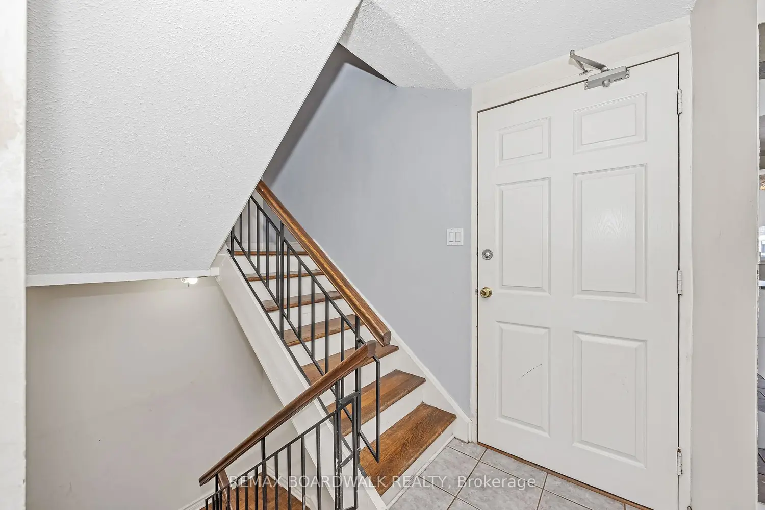392 Garden Glen Private 67