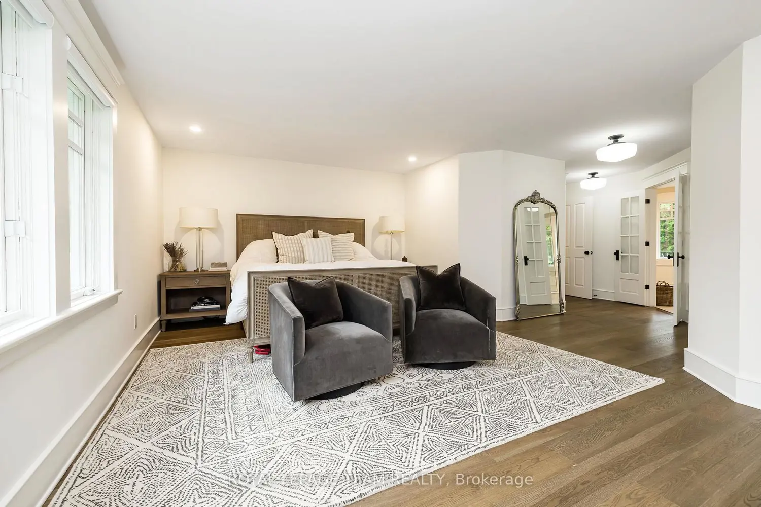 36 Marchbrook Circle photo 4
