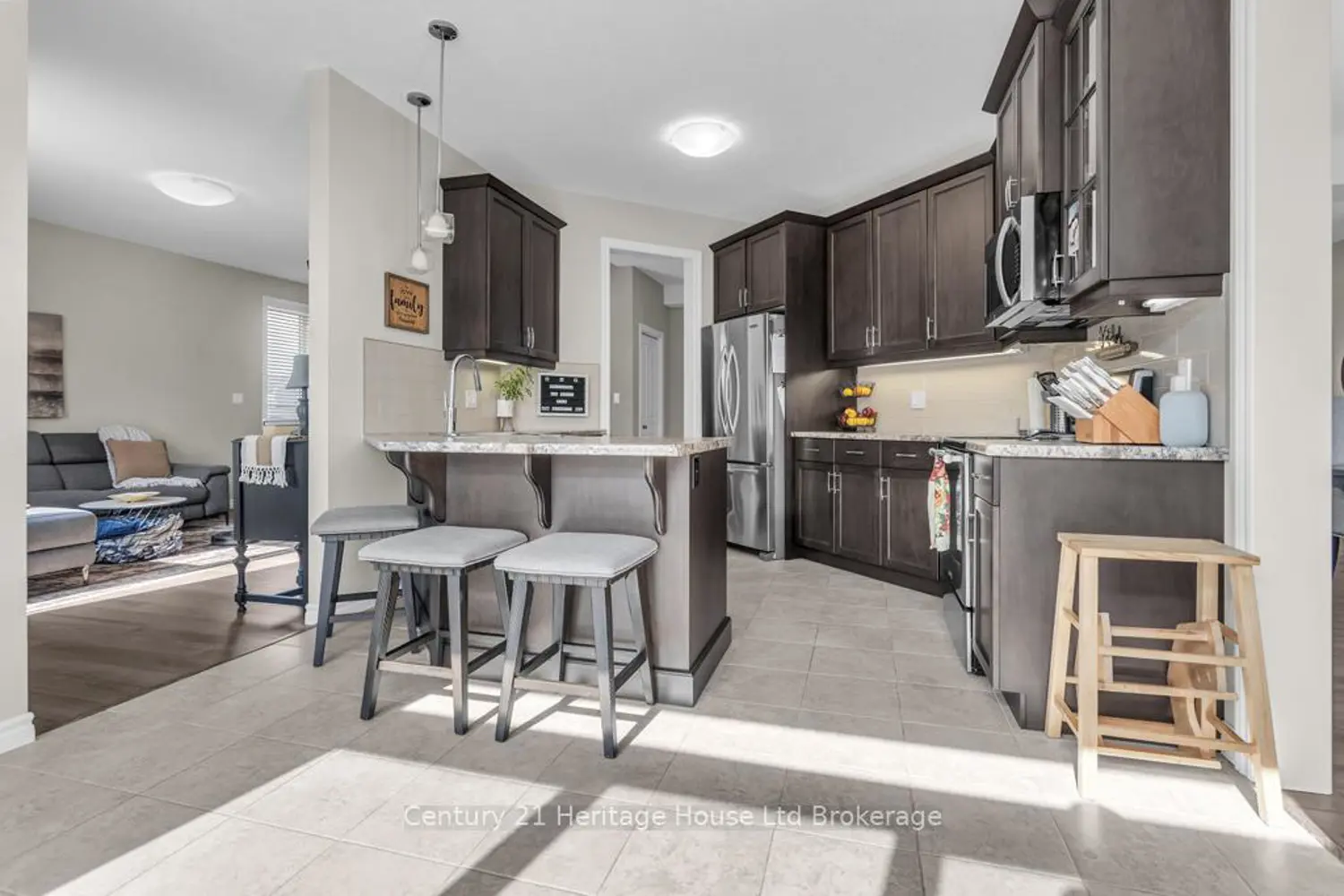29 Brookside Lane photo 3