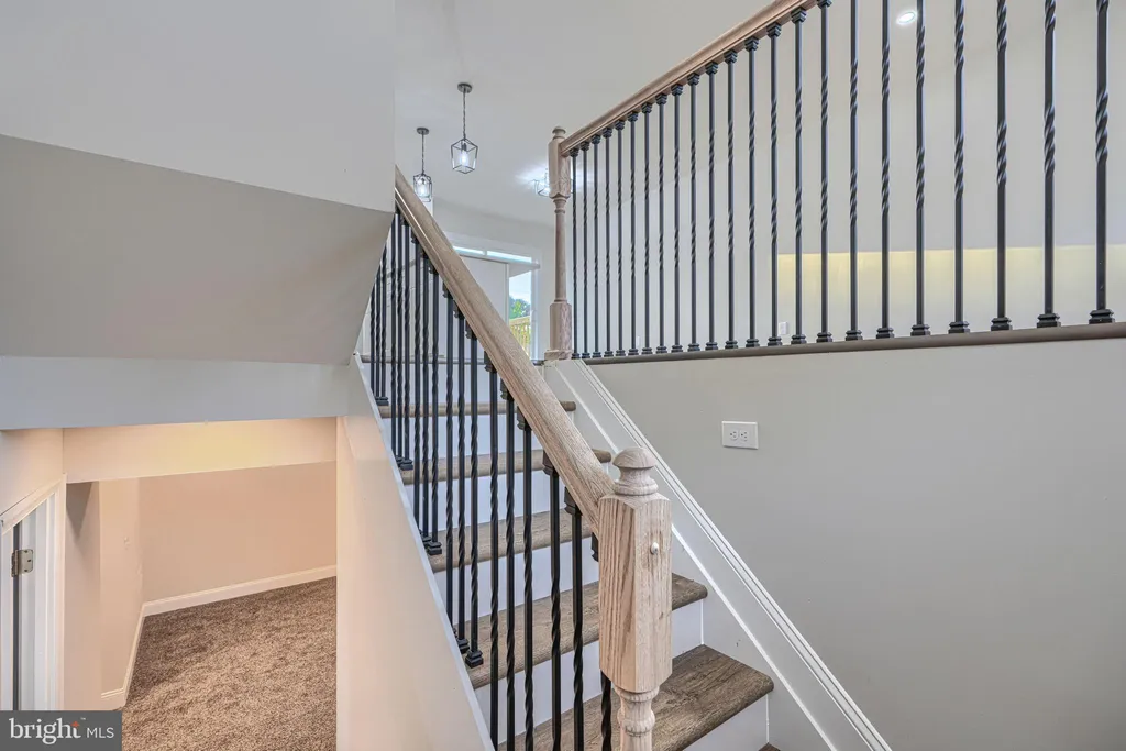 7518 Harmans Road, Harmans, MD 21077 photo 2