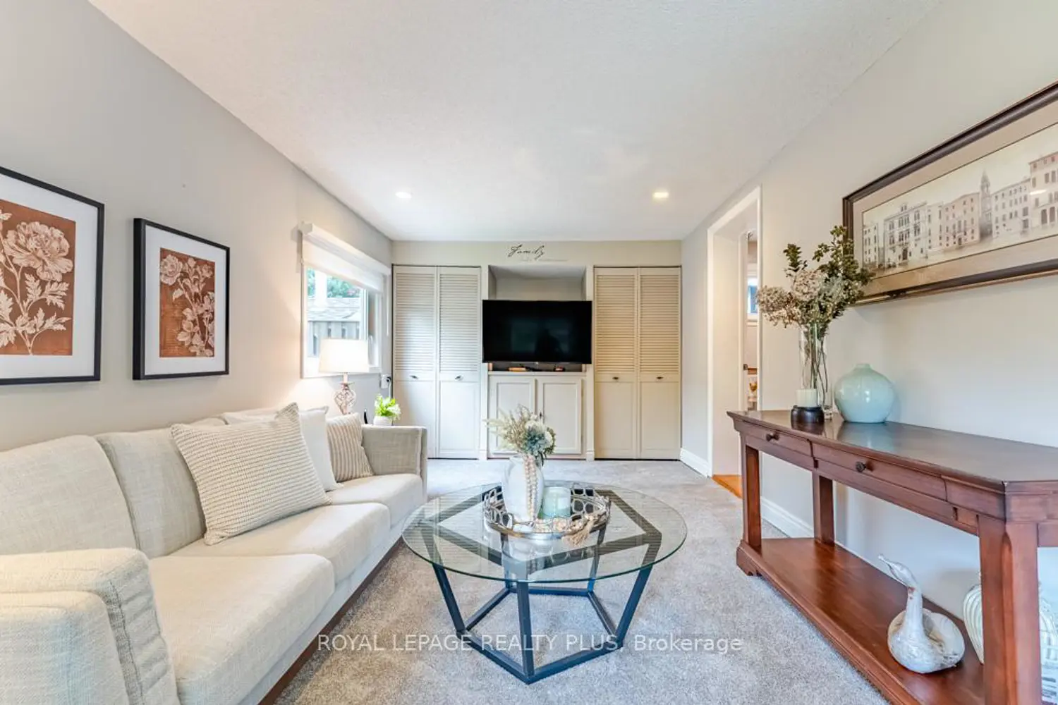 27 Sora Drive photo 3