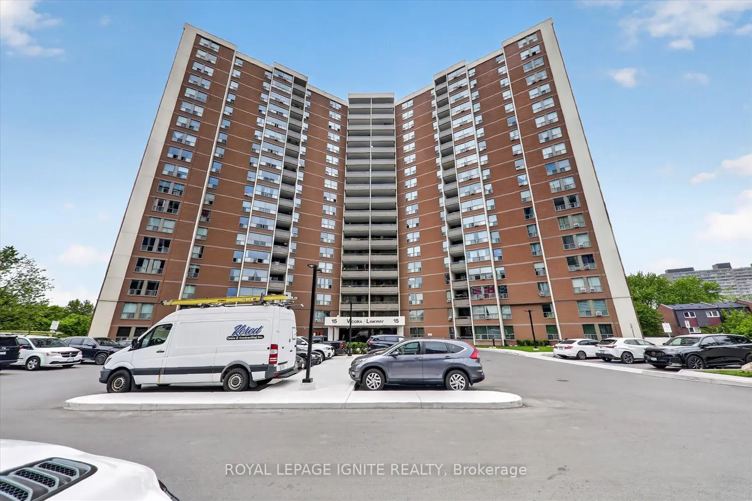 15 Vicora Link Way 208 photo 2