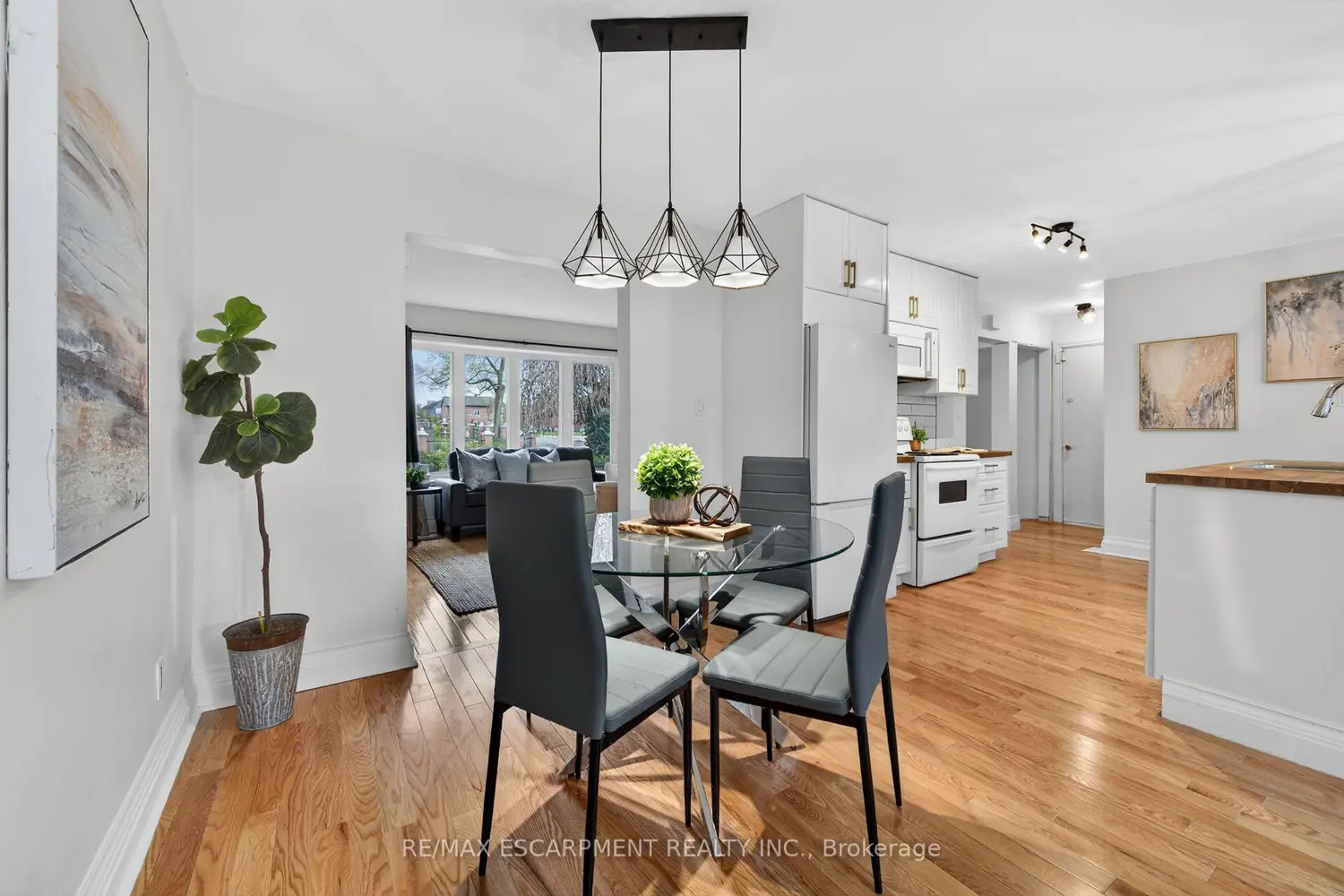 167 Darlington Drive photo 3