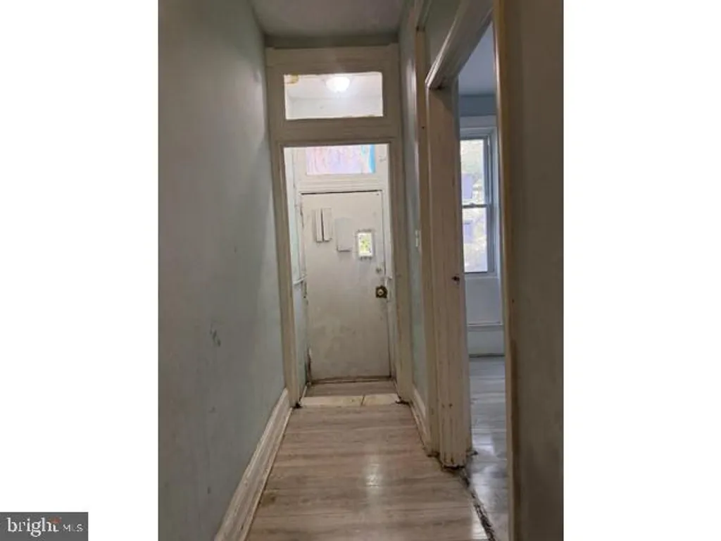1114 Myrtle Avenue, Baltimore, MD 21201 photo 4