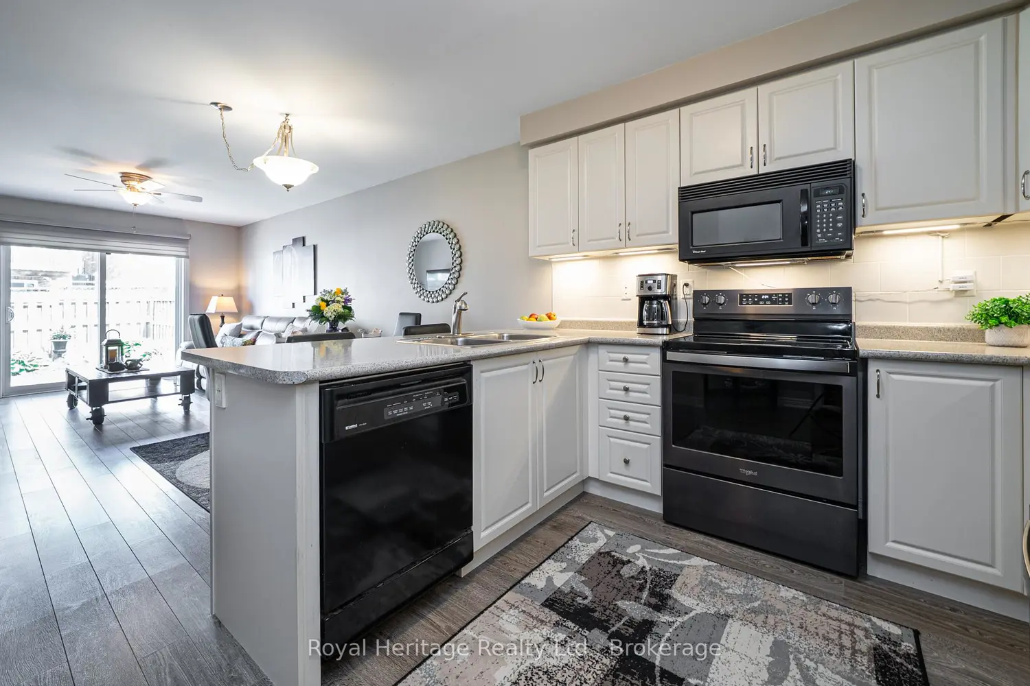 862 Emery Way photo 5