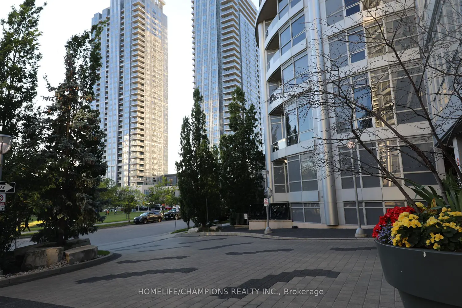 151 Village Green Square 403