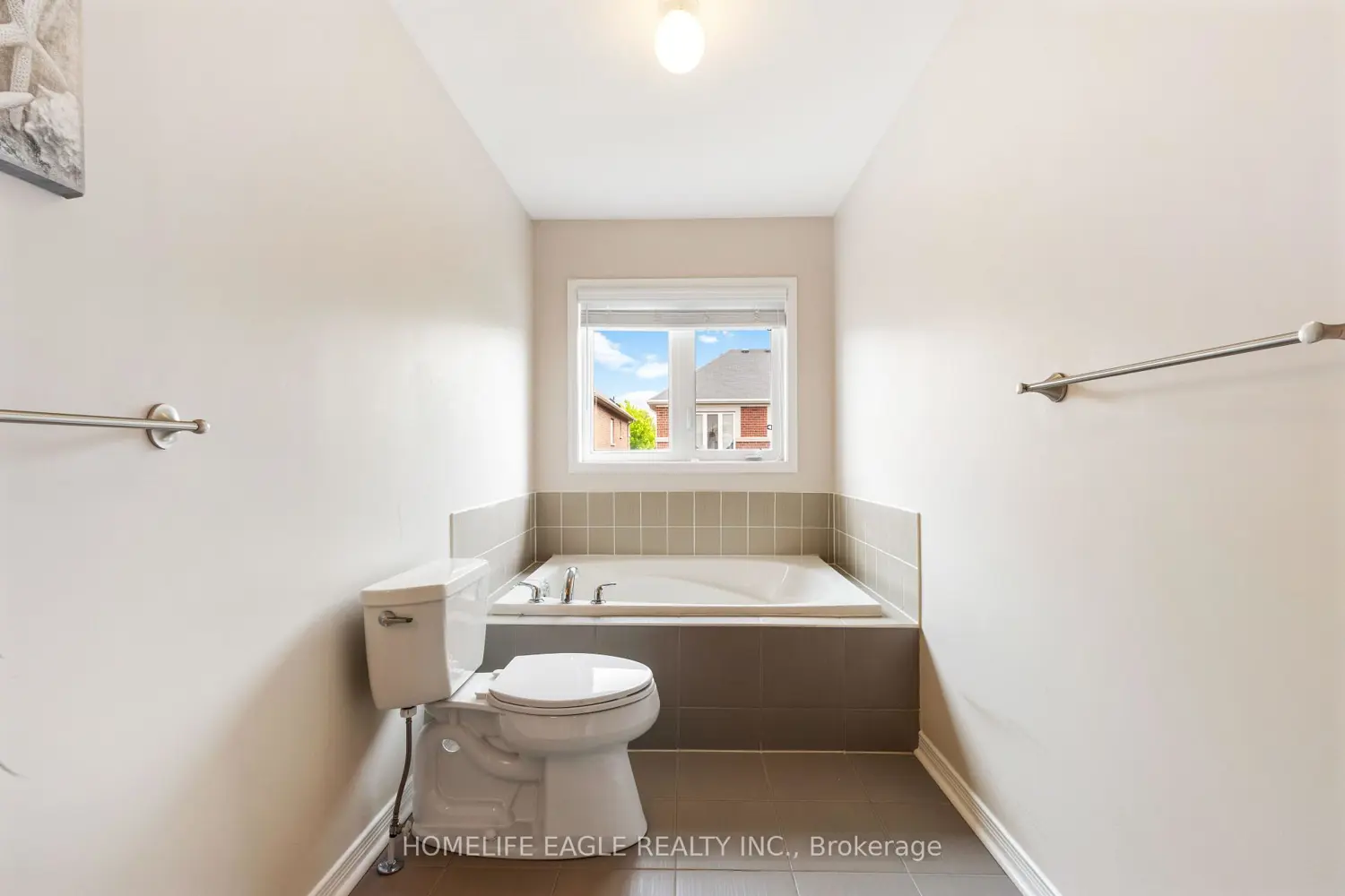 19 Gentile Circle photo 3