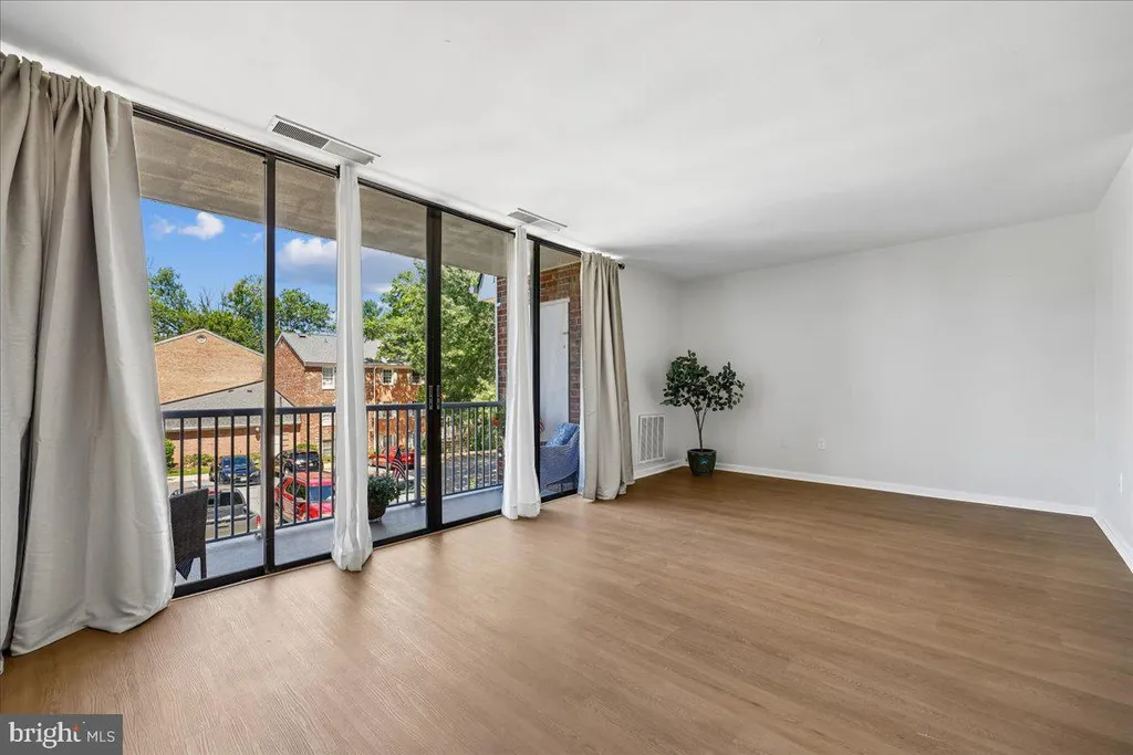740 Quince Orchard Boulevard Unit 102, Gaithersburg, MD 20878 photo 5