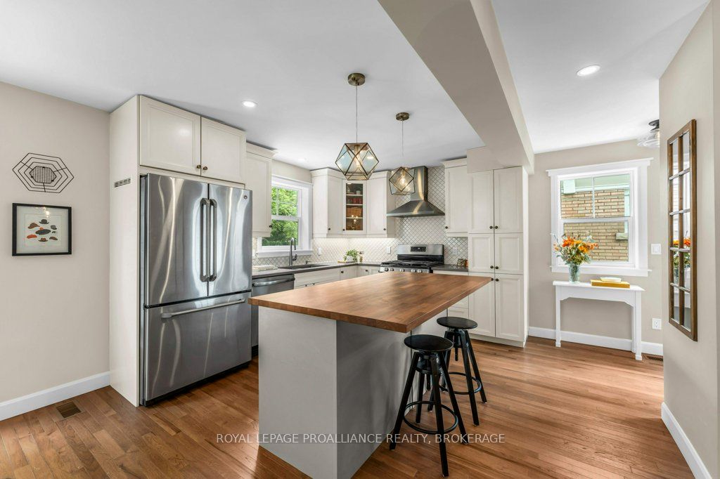 57 Helen Street, Kingston, ON, K7L 4P2
