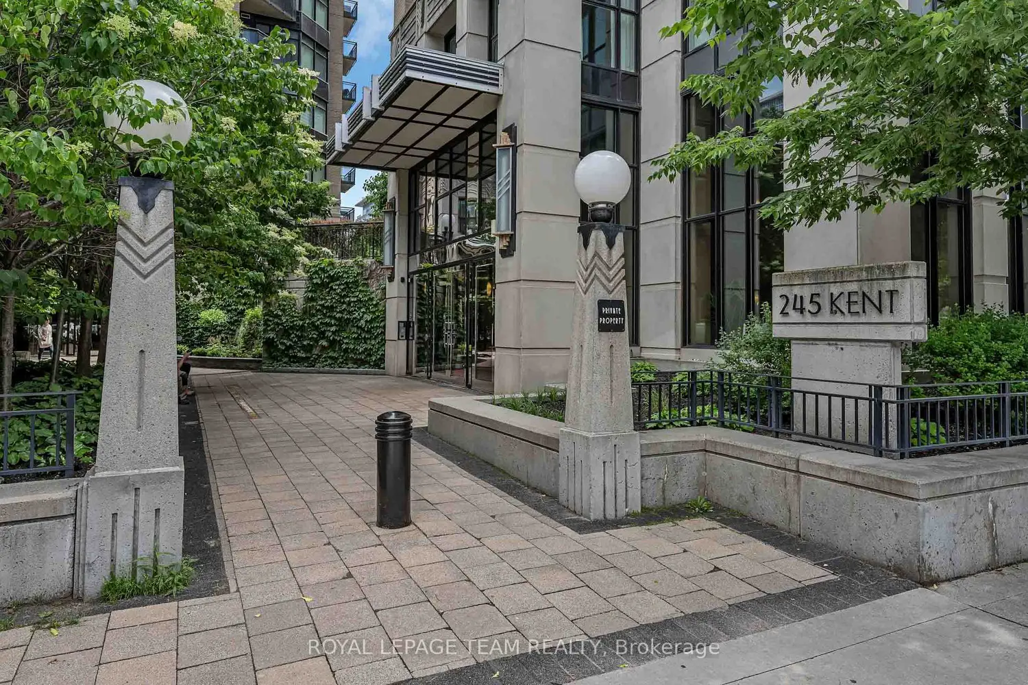 245 Kent Street 507