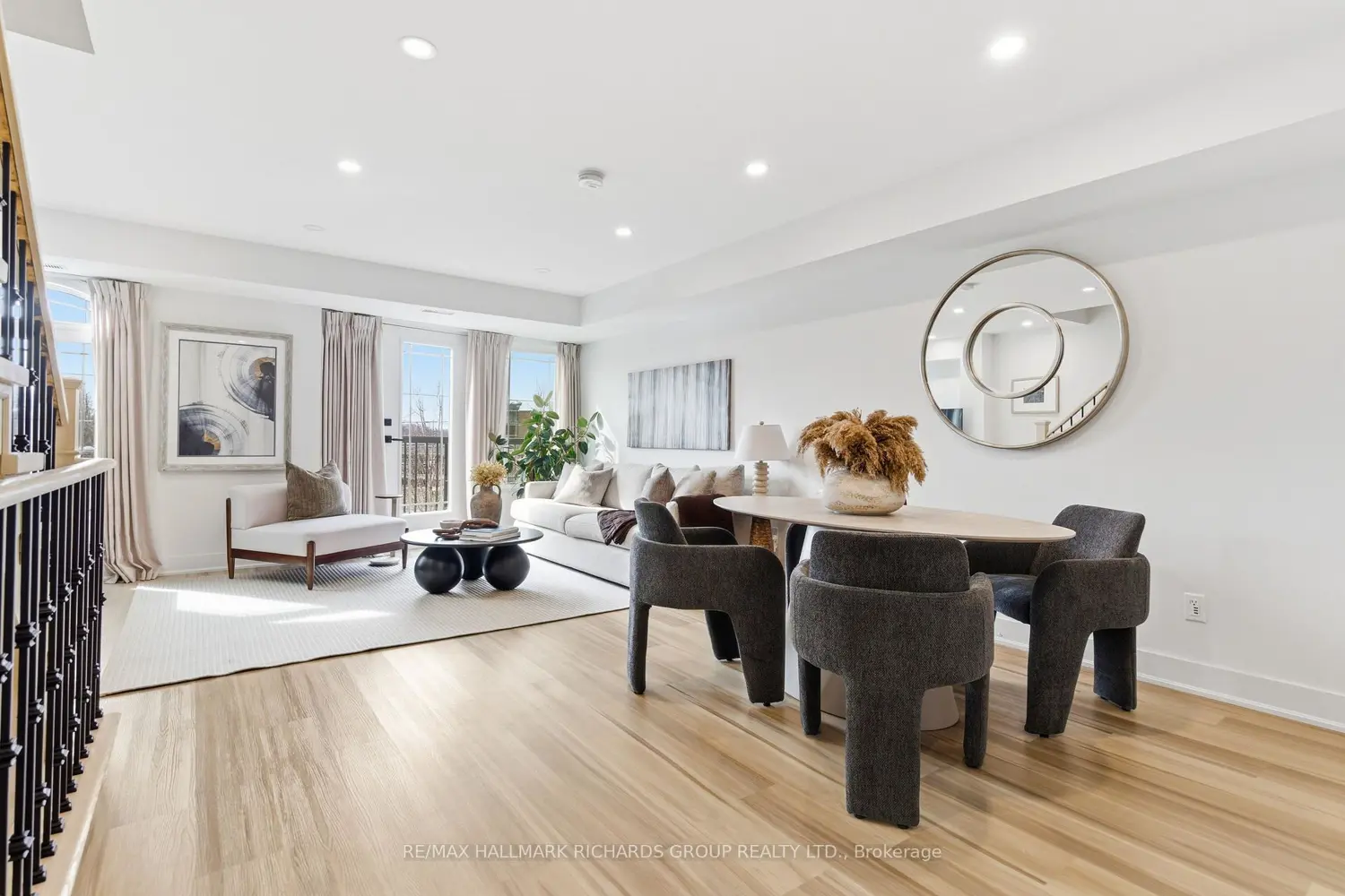 118 Finch Avenue 8