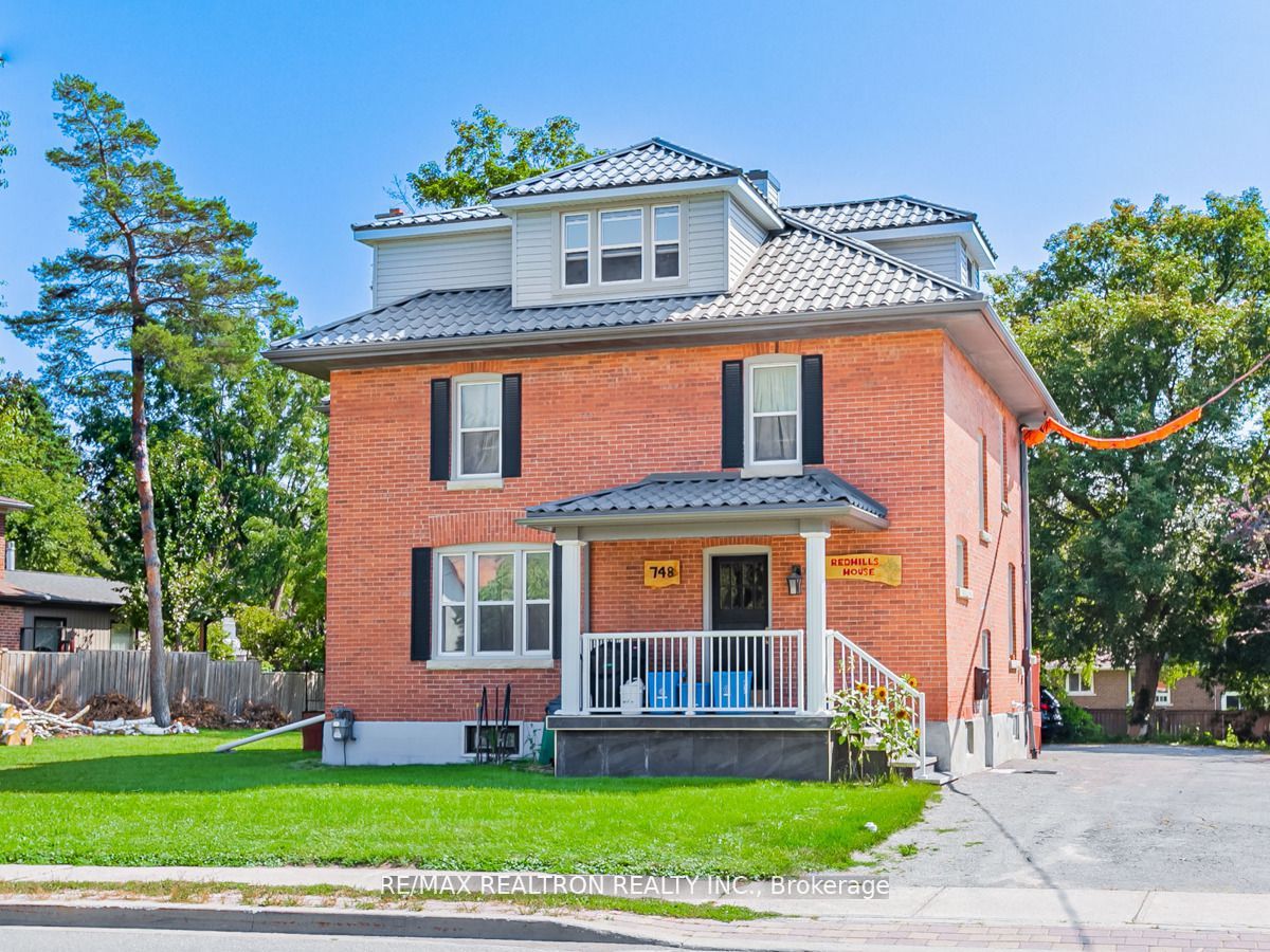 3-748 Gorham Street, Newmarket, ON, L3Y 1L6