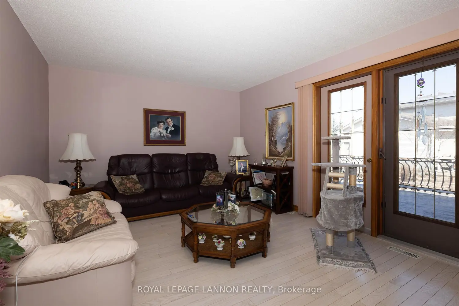 405 Riviera Drive photo 5